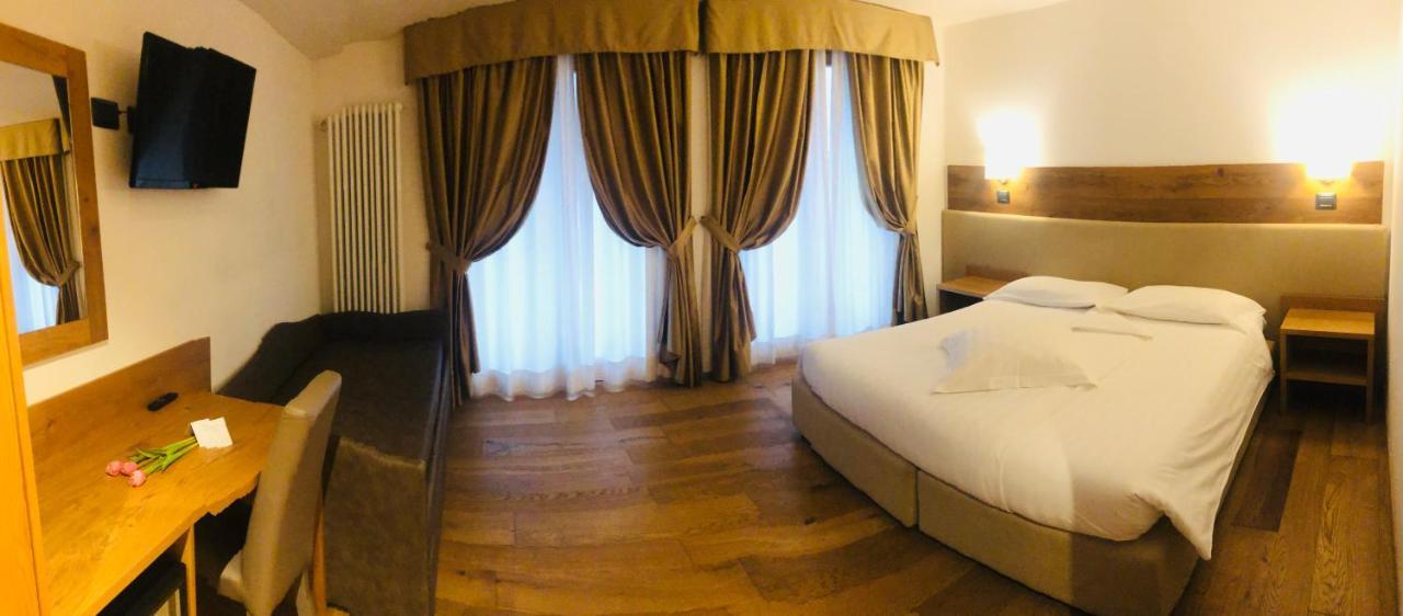 Olympic Regina Hotel Пинцоло Экстерьер фото